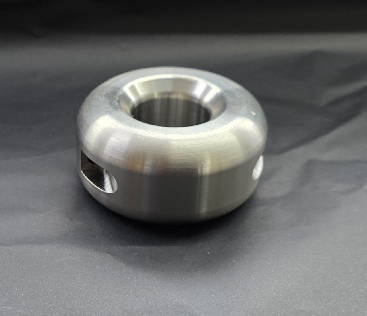 Edelstahl Ballstretcher Höhe: 40 Innendurchmesser: 30 mm Gewicht: 1 kg