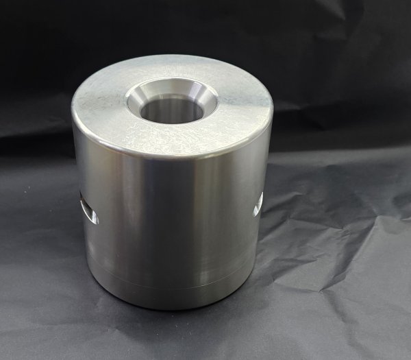 Edelstahl Ballstretcher Höhe: 120 Innendurchmesser: 35 mm Außendurchmesser:120 mm