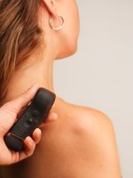 Voorbeeld: The Oh! Smart Vibrator – Produkt und Verpackung